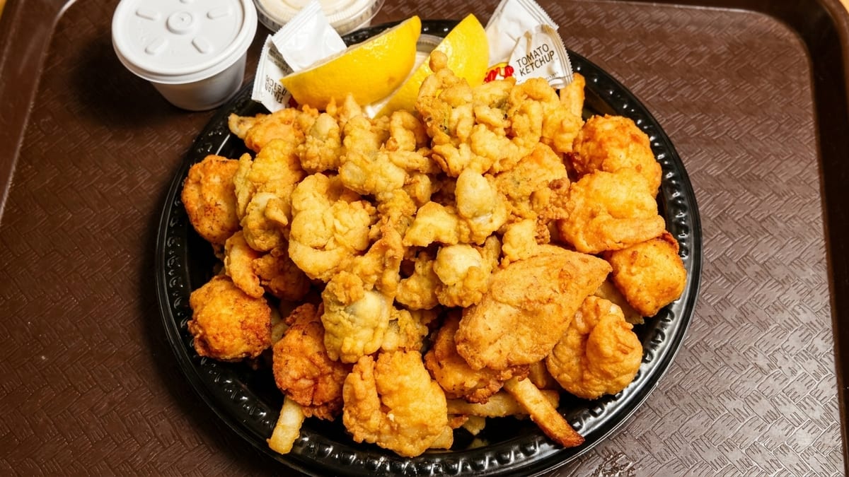 Fried haddock and shrimp platters